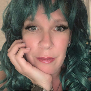 Meet your Posher, Deborah